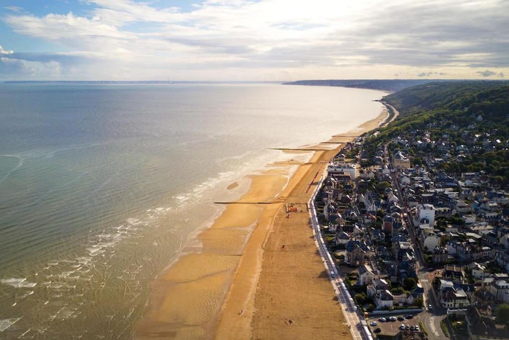 Appartement Duplex Cosy Au Calme A 50M De La Plage Houlgate Exterior foto